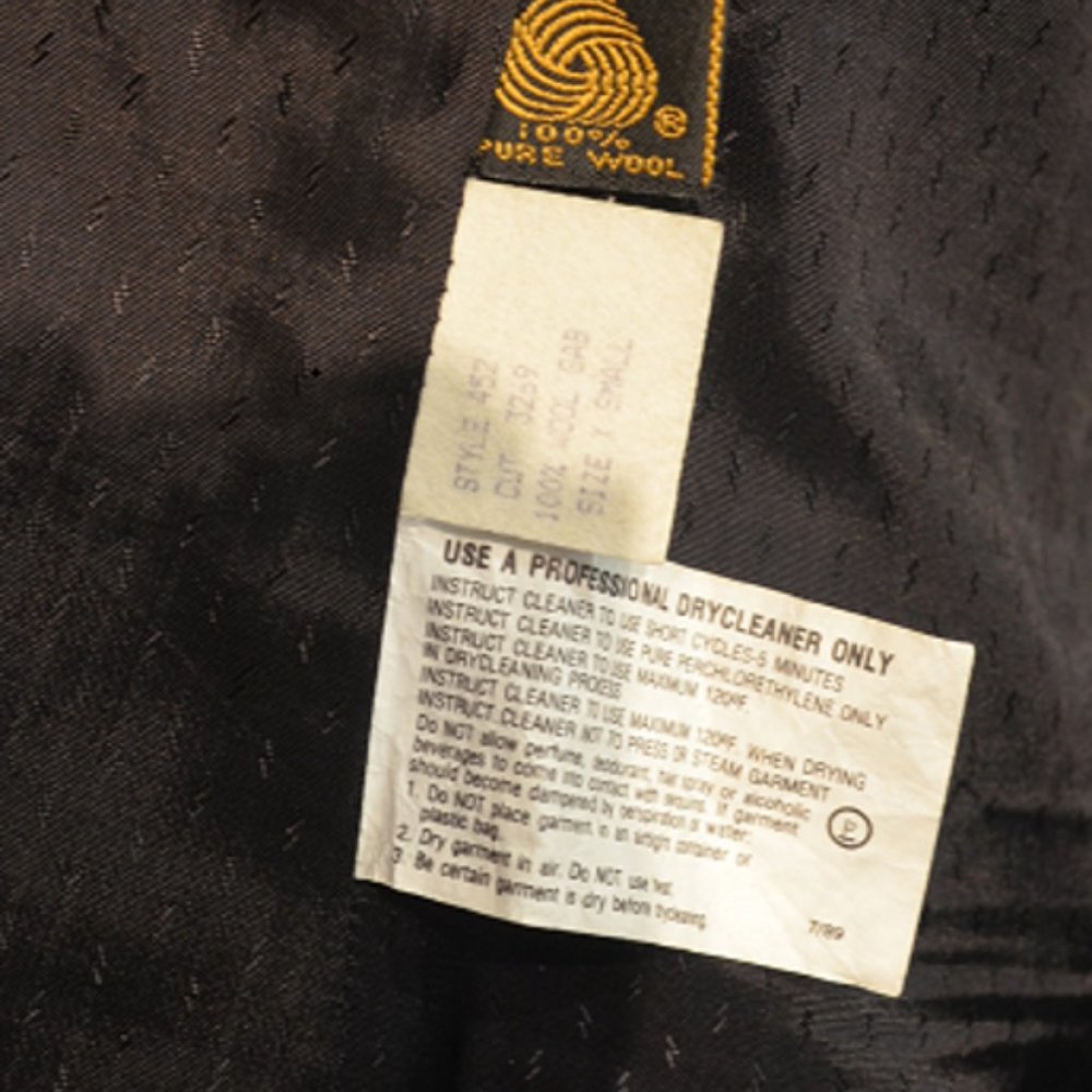 Black Gab w Piqued Sequin Lapel Hourglass Blazer - Picture 6 of 6